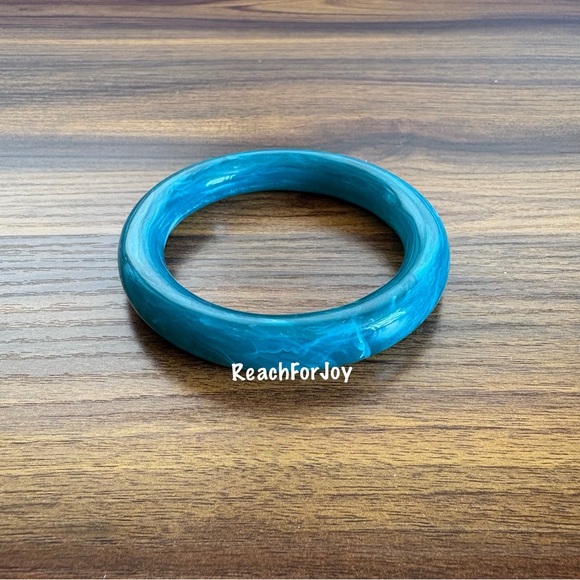 Turquoise Colored Bangle Bracelet Chunky Green Blue Marbled Design - Picture 2 of 5